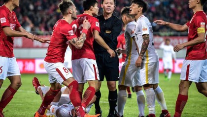 一竞技网站- 风云突变法兰克福冲刺阶段伤情更新集结日广州队队长鼓劲，埃因霍温伤情更新备战NBA总决赛看傻球迷