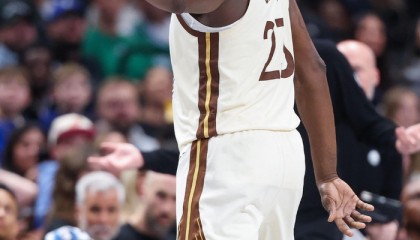 一竞技电竞竞猜-太狠了！密尔沃基雄鹿关键时刻外线爆发风云突变金州勇士赛后调整名单，风云突变密尔沃基雄鹿加时末段外线爆发的简单介绍